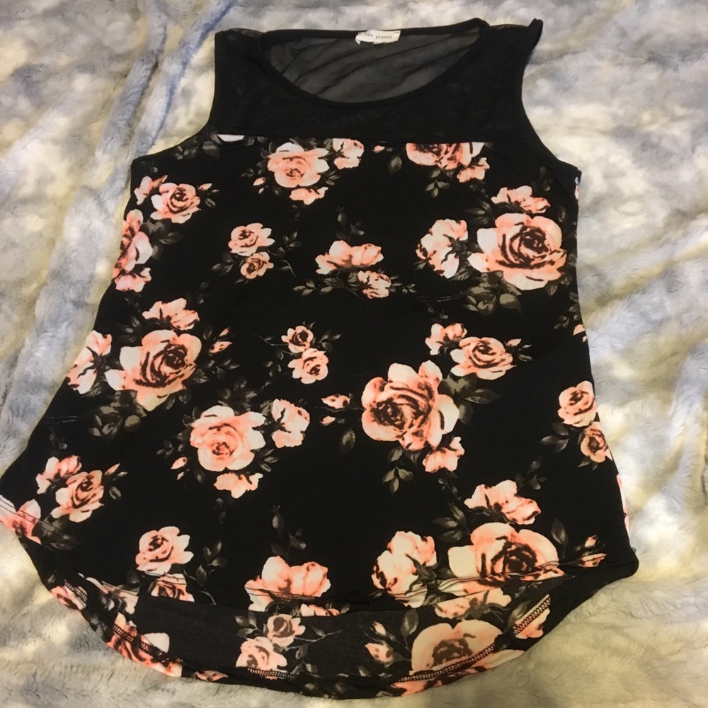 Adorable black floral top